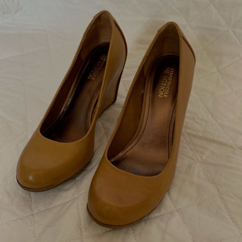 Kenneth Cole Reaction Wedges